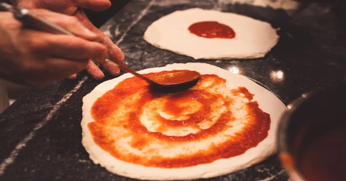 Sos do pizzy jak z pizzerii - tajemnice smaku, które musisz znać